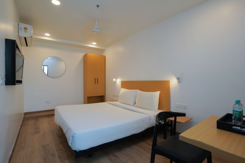 Deluxe Room - Photo 1