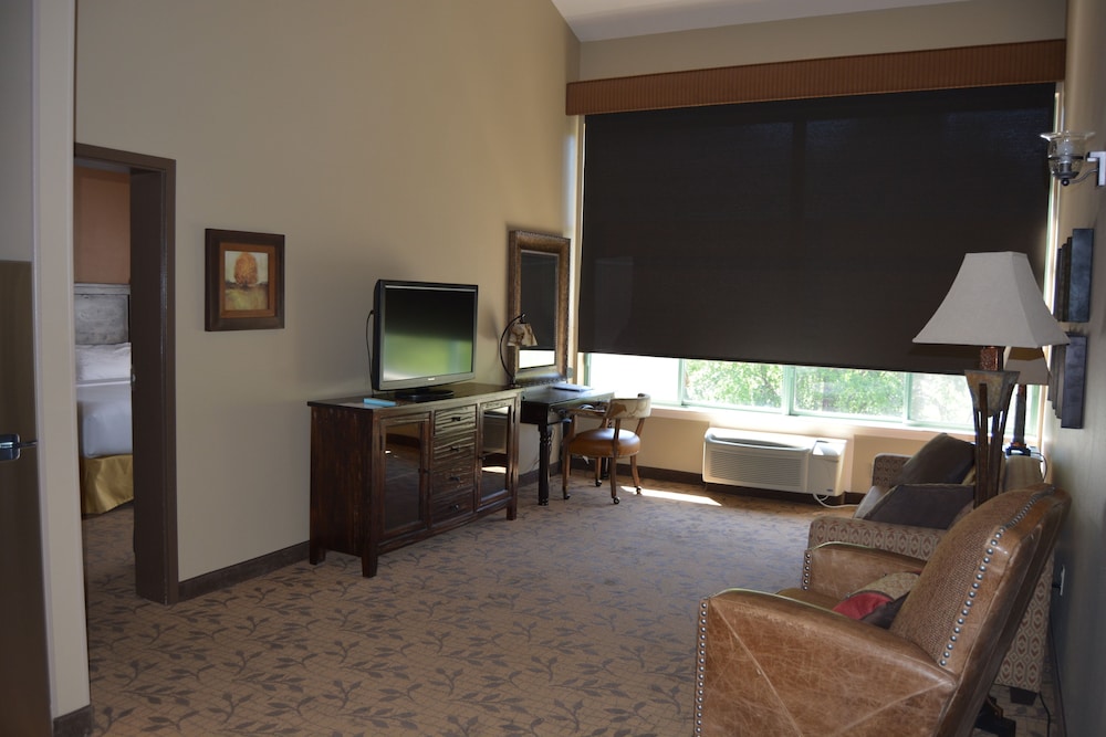 Suite, 1 Bedroom, Jetted Tub (Feature) photo 3