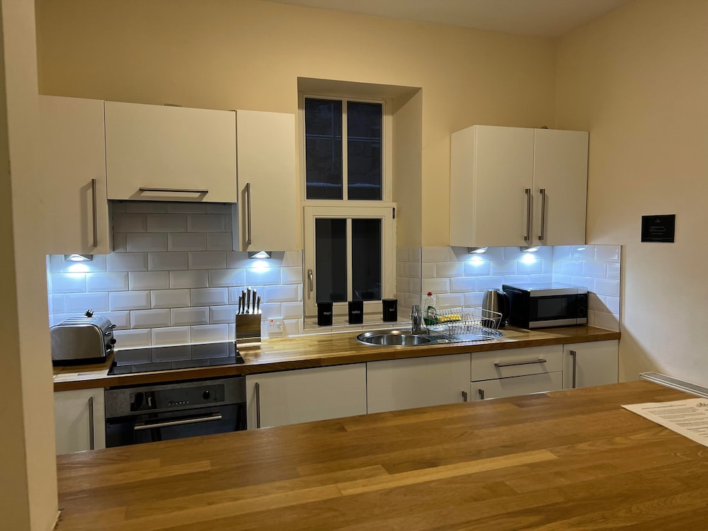 Standard Apartment, 3 Bedrooms, Non Smoking, City View