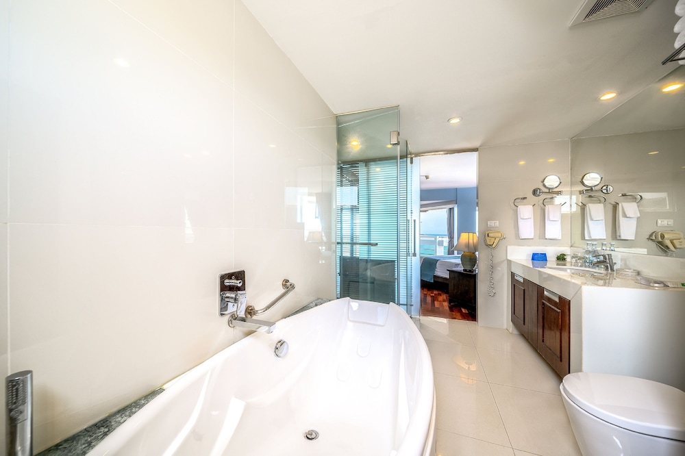 Royal Suite, 2 Bedrooms, Sea View - Photo 4