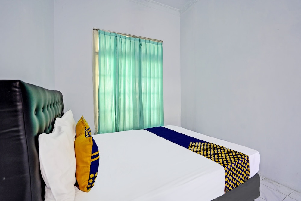 Economy Double Room photo 1