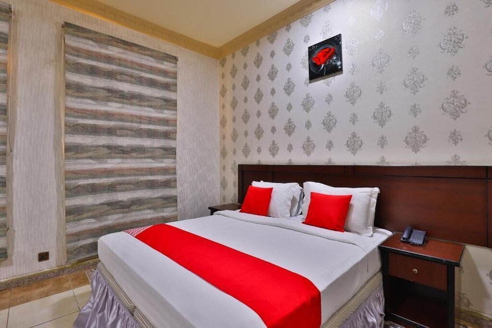 Basic Double Room Single Use, 2 Twin Beds