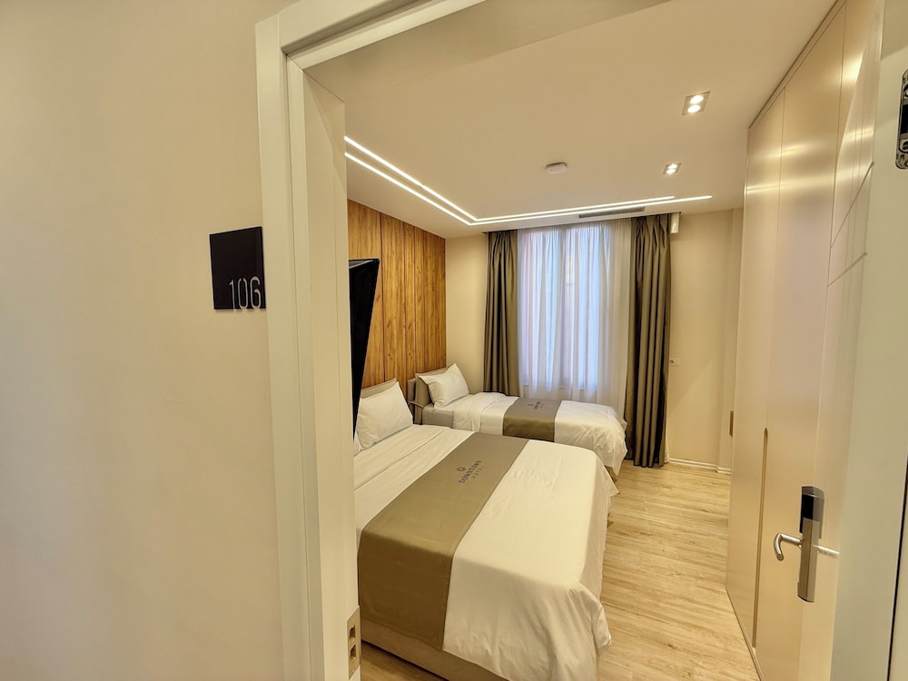 1 Double + 1 Single Bed