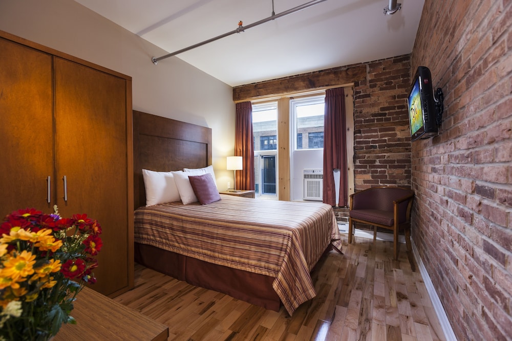 Standard Room, 1 Double Bed, Private Bathroom - Photo 1