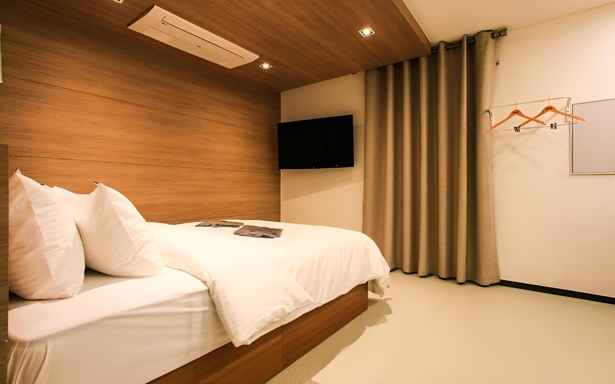 Room (Walkie Special Rate (No Parking Room ) - Photo 31