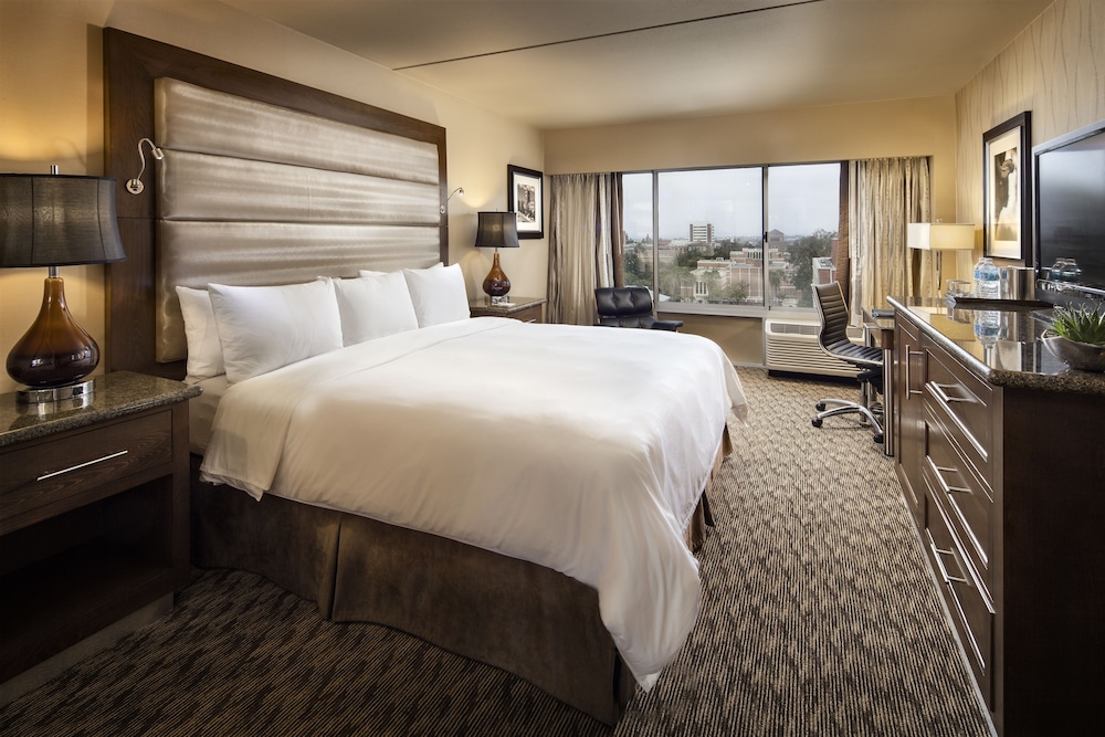 Standard Room, 1 King Bed (Standard 1 King Bed)