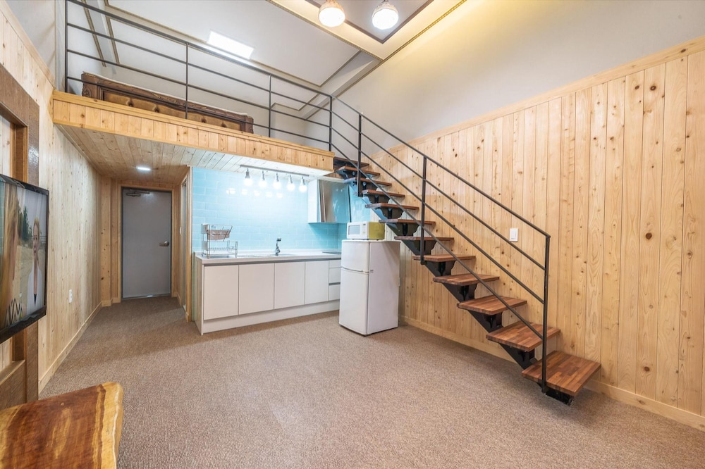 Basic Room, 1 Bedroom (A dong senggut2)