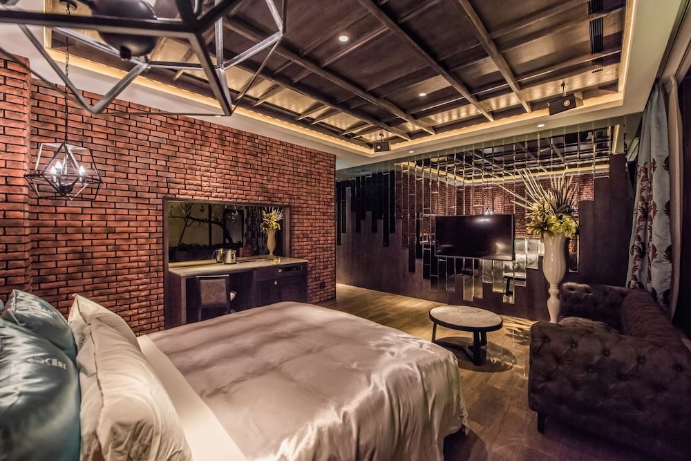 Superior Double Room (Check-in After 24:00) photo 3