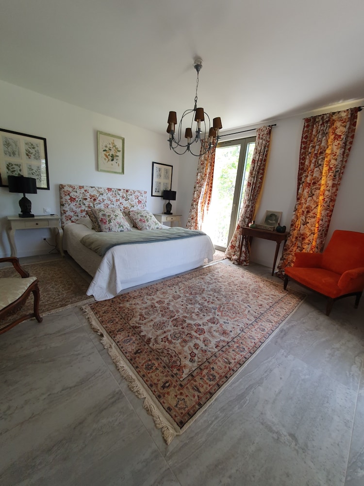 Deluxe Suite, Balcony, Garden View