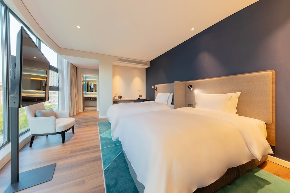 Standard Room, 2 Twin Beds - Photo 2