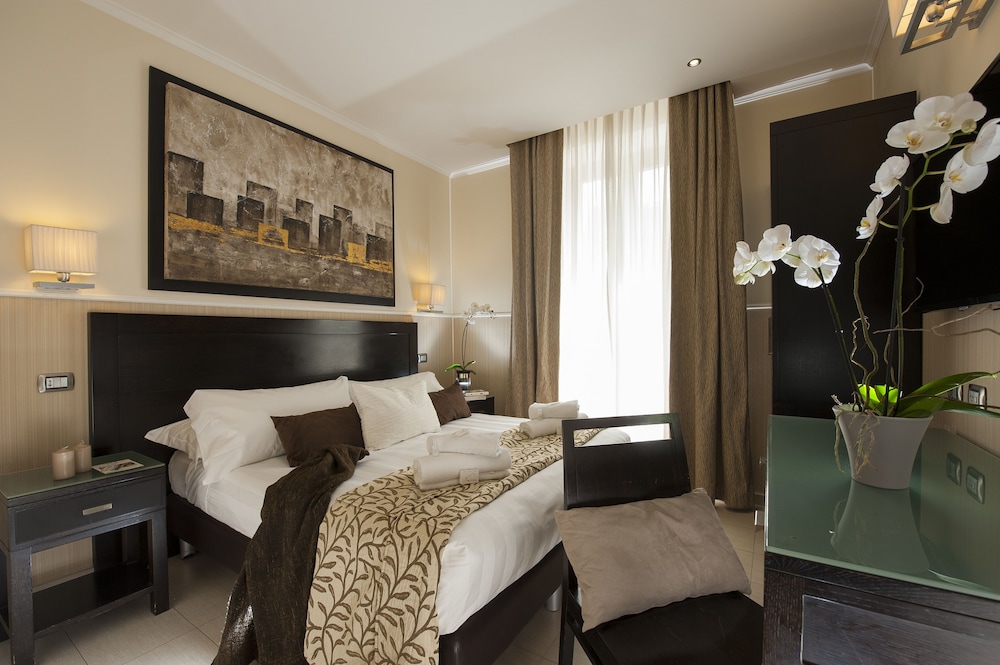 Double or Twin Room photo 3