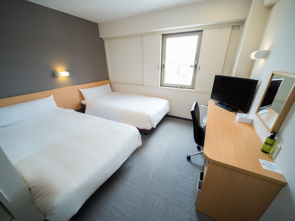 Twin Room, Non Smoking (For staying more than 2 nights)