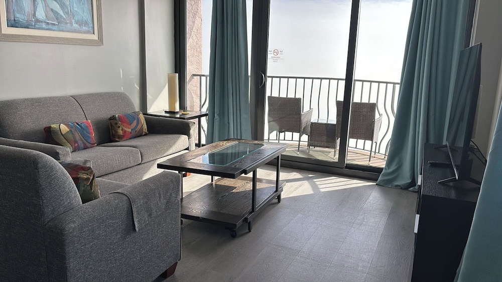 Premium Condo, 3 Bedrooms, Balcony, Ocean View