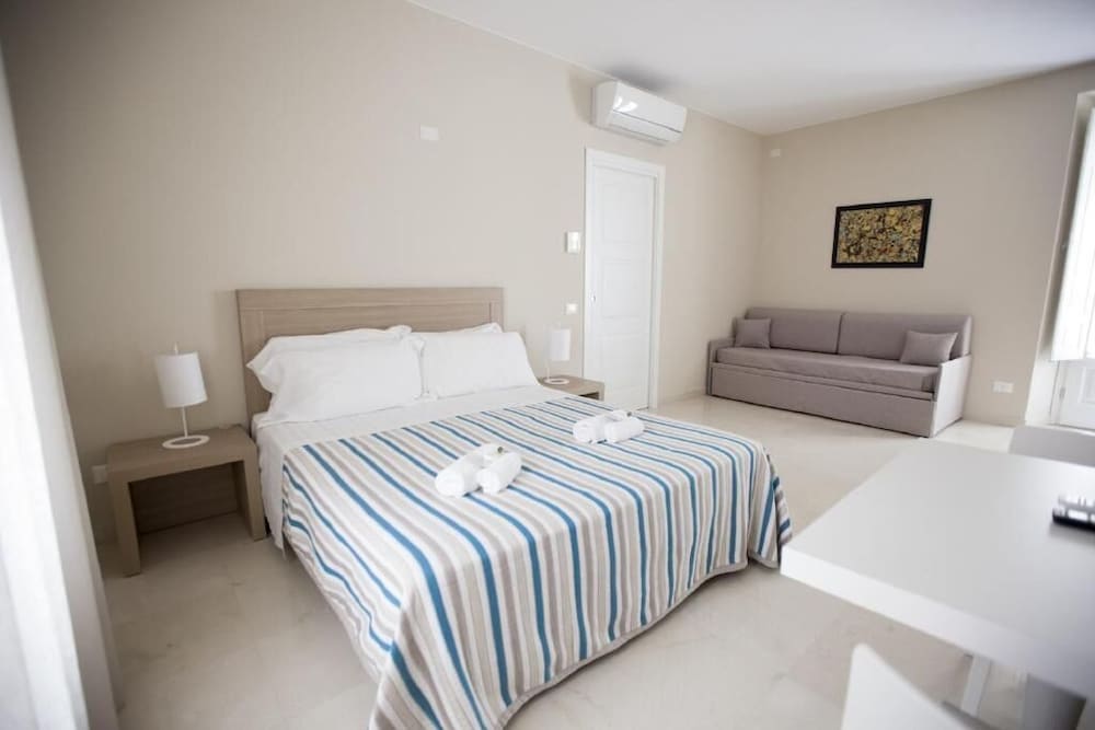 Classic Double or Twin Room photo 1
