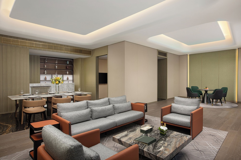 Suite, 1 Twin Bed (Ambassador) photo 1