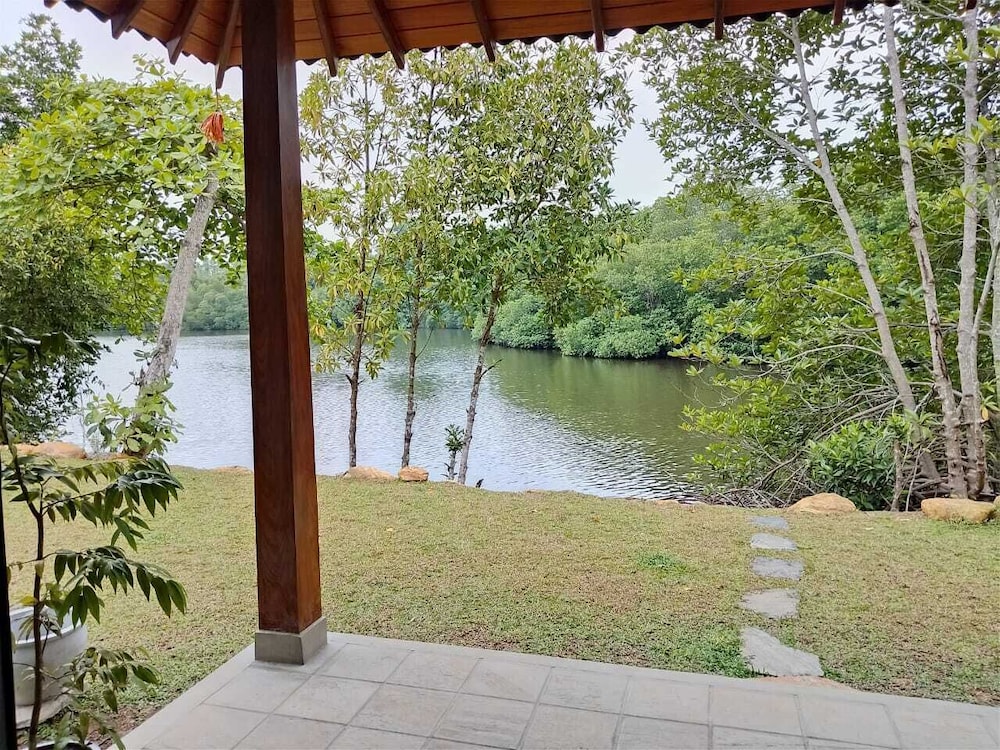 Deluxe Room, Multiple Beds, Patio, River View