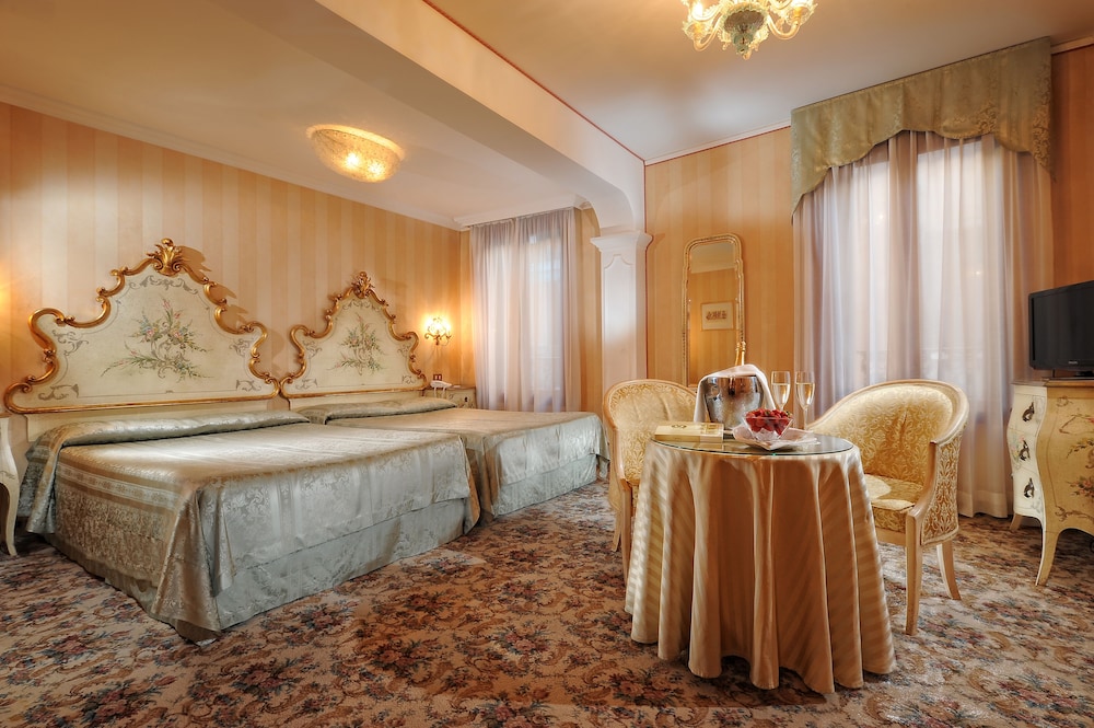Junior Suite (Triple)