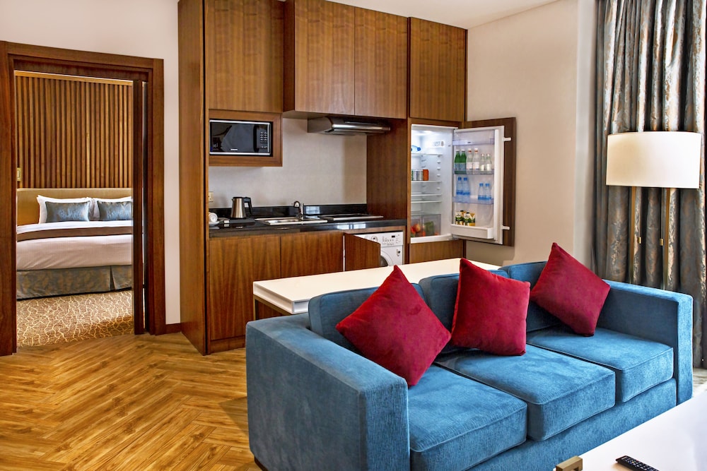 One Bedroom Suite - Photo 5