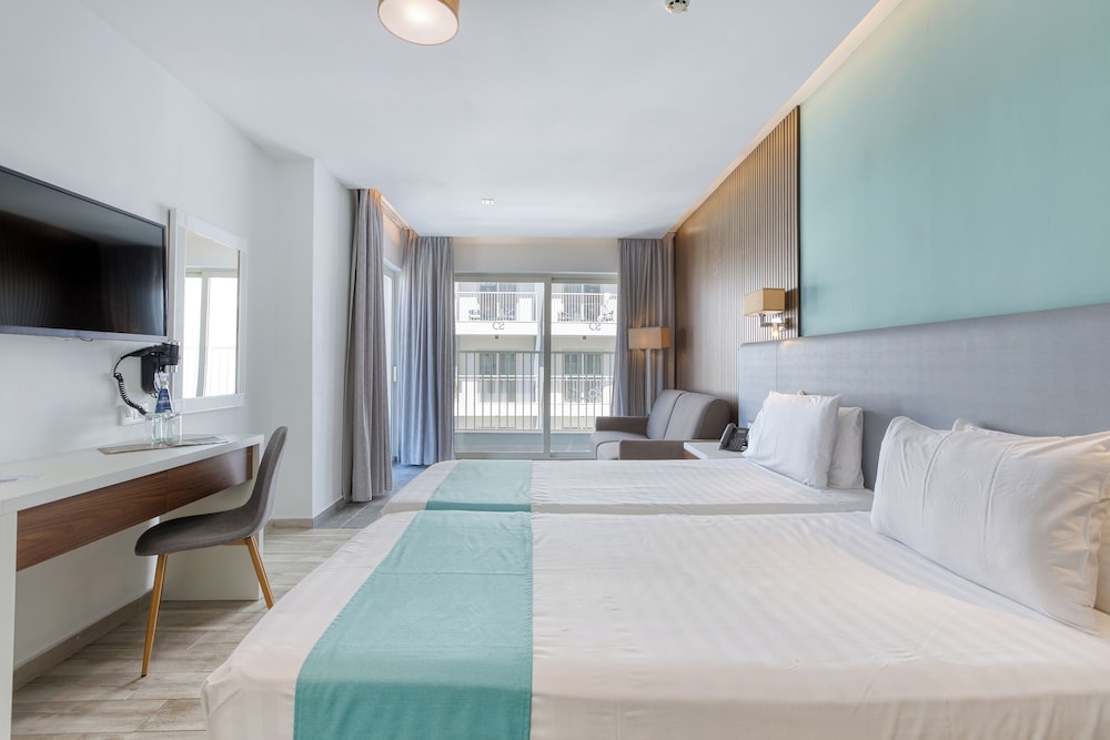 Superior Room - Photo 10