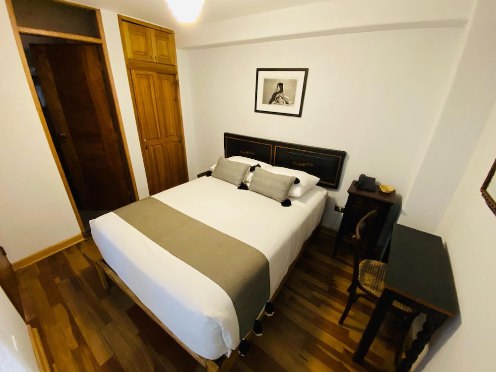Classic Single Room