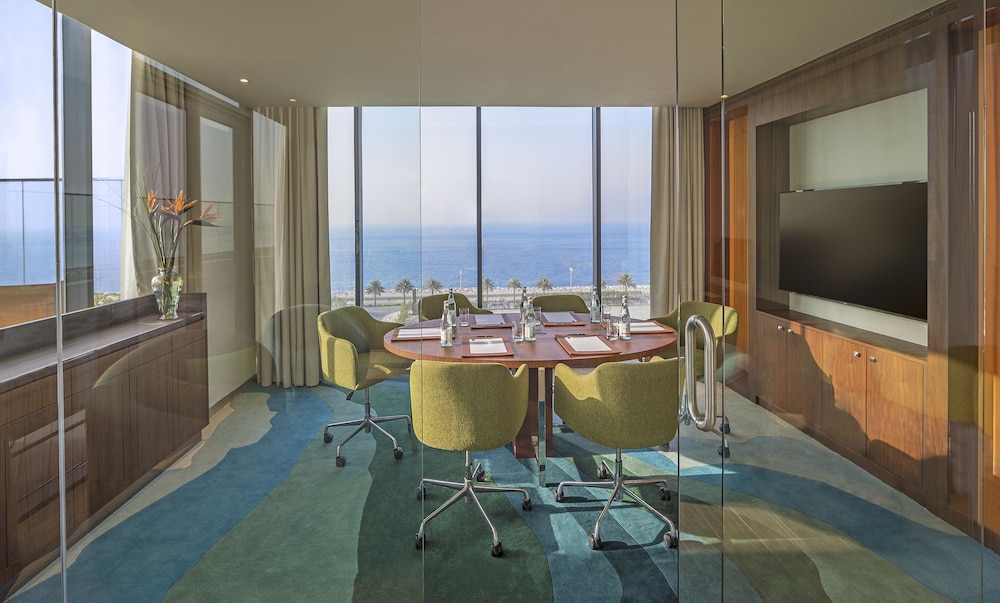 Premium Room with Balcony, Palm Sea View and Club Lounge Access