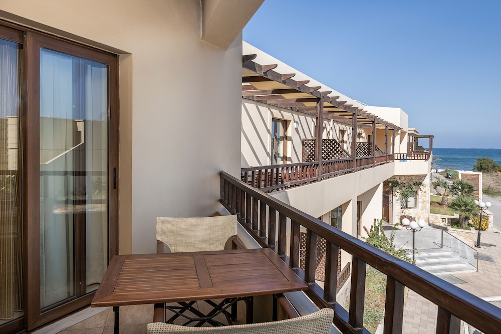 Apartment, 1 Bedroom, Sea View (Lateral)