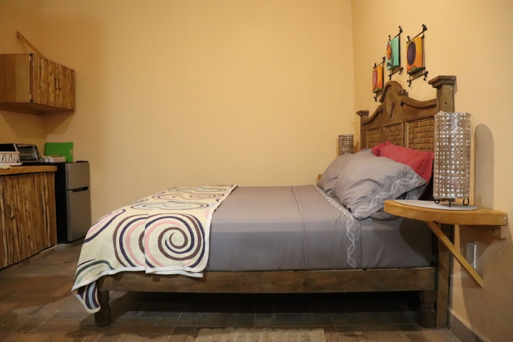 Basic Bungalow photo 2