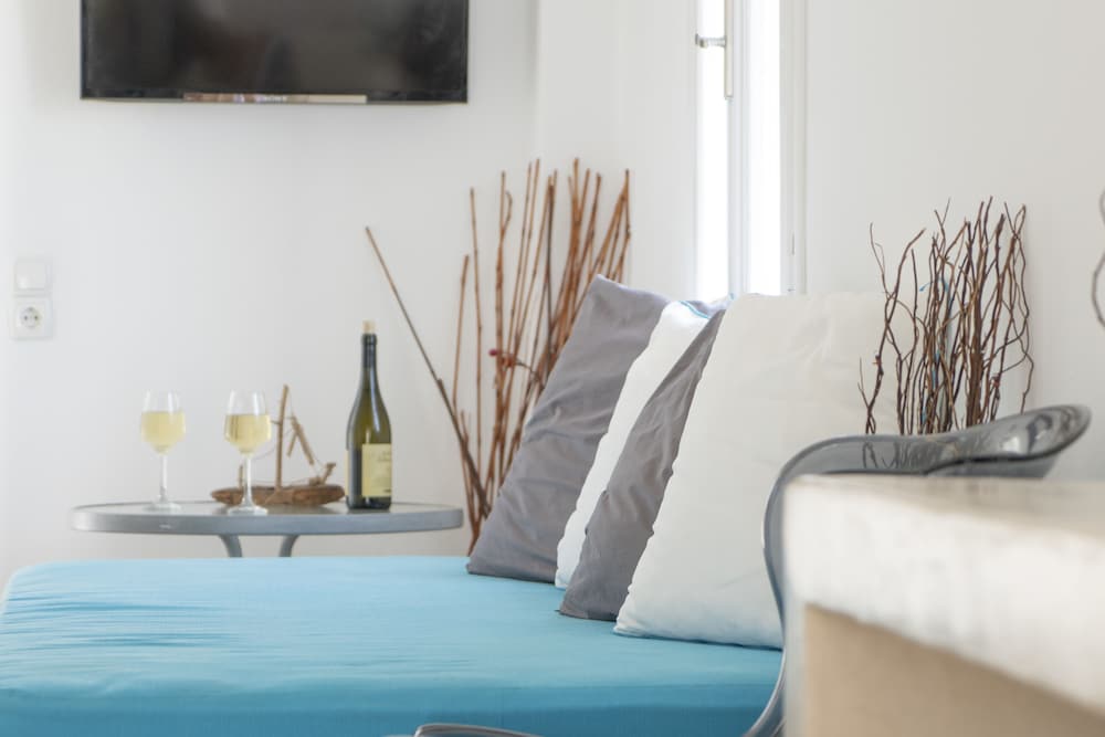 Honeymoon Villa, Jetted Tub, Sea View - Photo 3