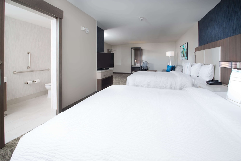 Suite, 1 Bedroom (Mobility Accessible, Tub)