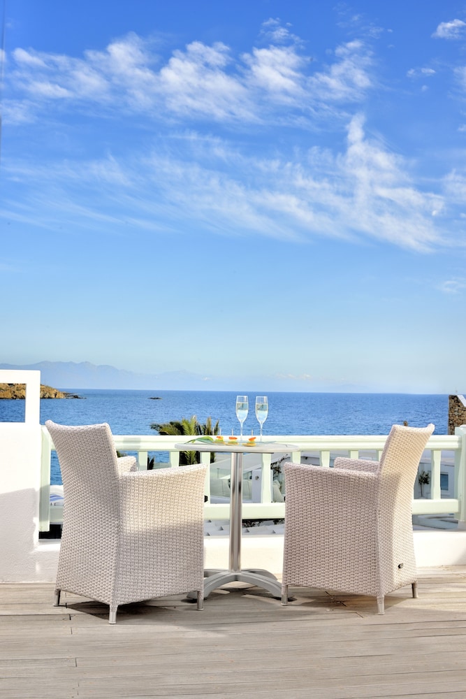 Cozy Honeymoon Suite Sea View - Photo 6