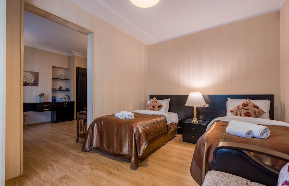 Suite, 1 Bedroom photo 1