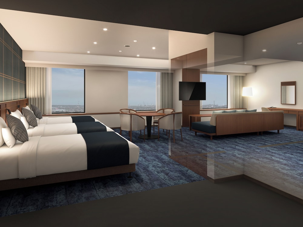 [Renewal] Deluxe Triple + 2Extra Beds, Non Smoking
