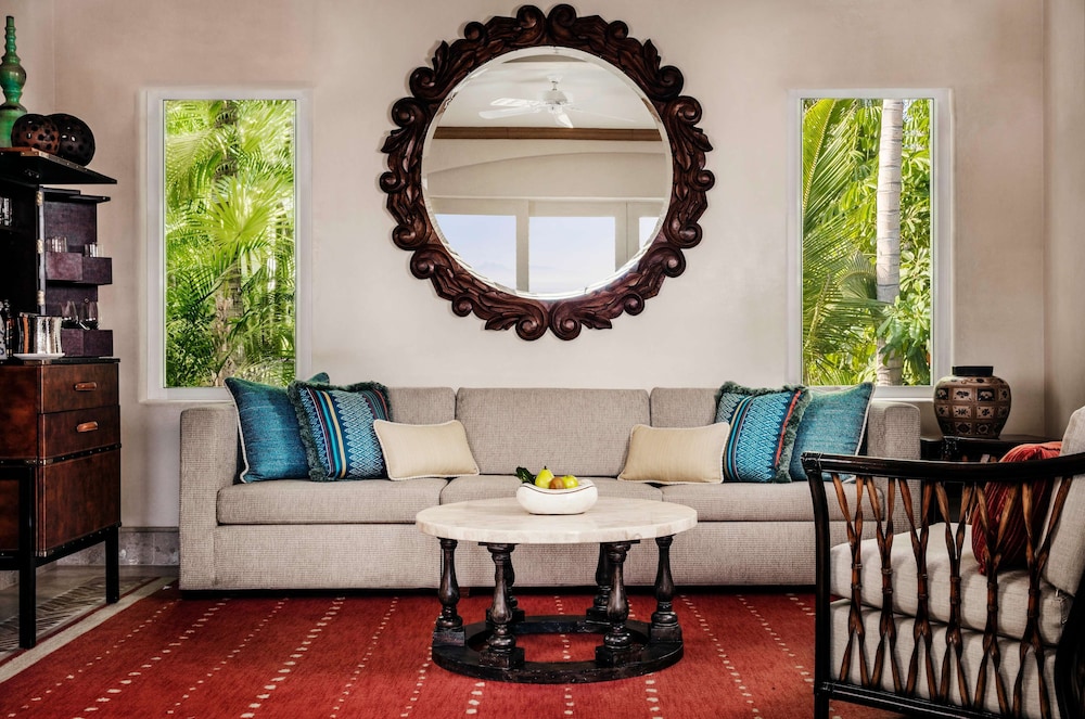 Junior Suite, Oceanfront (with Plunge Pool)