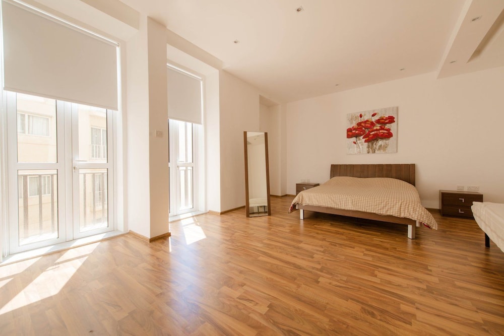 Family Apartment, Sea View (3 Bedrooms)