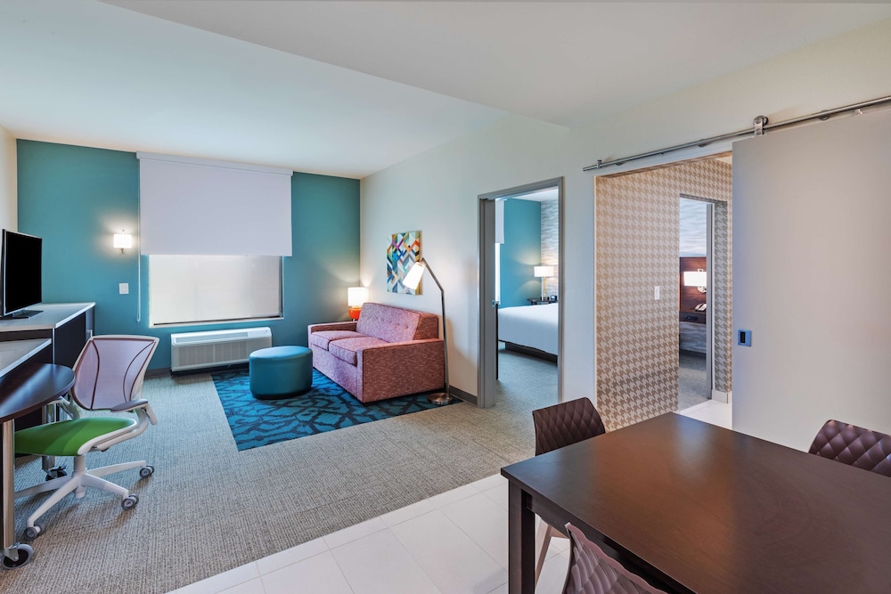 Suite, 1 Bedroom, Non Smoking - Photo 2