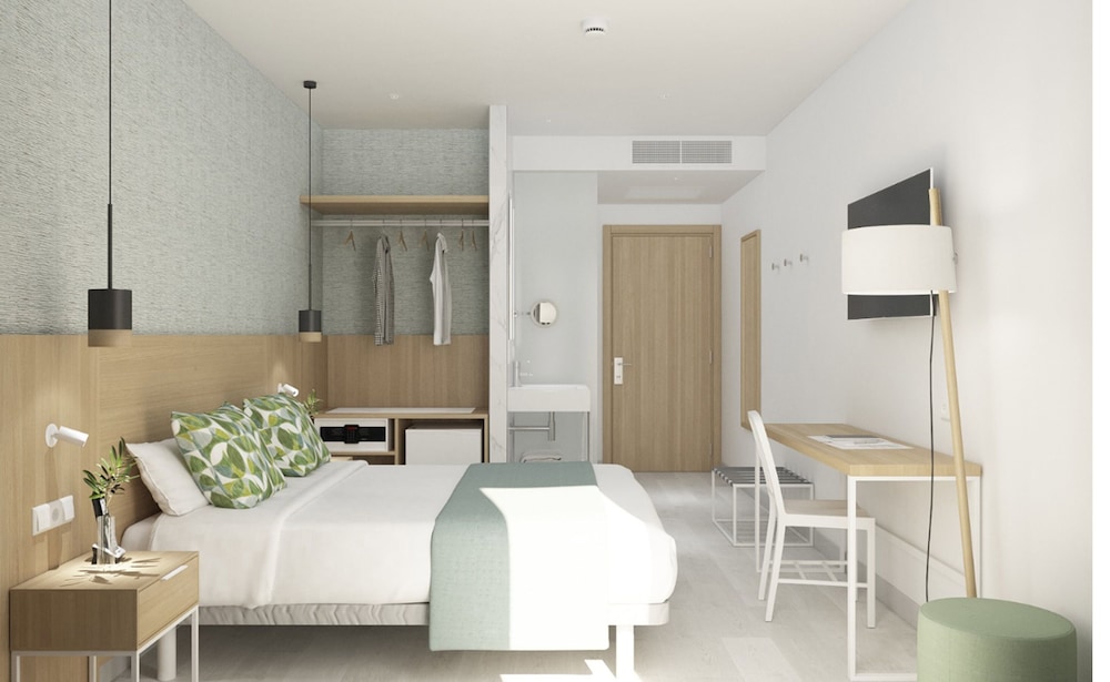 Standard Room, Balcony - Photo 3