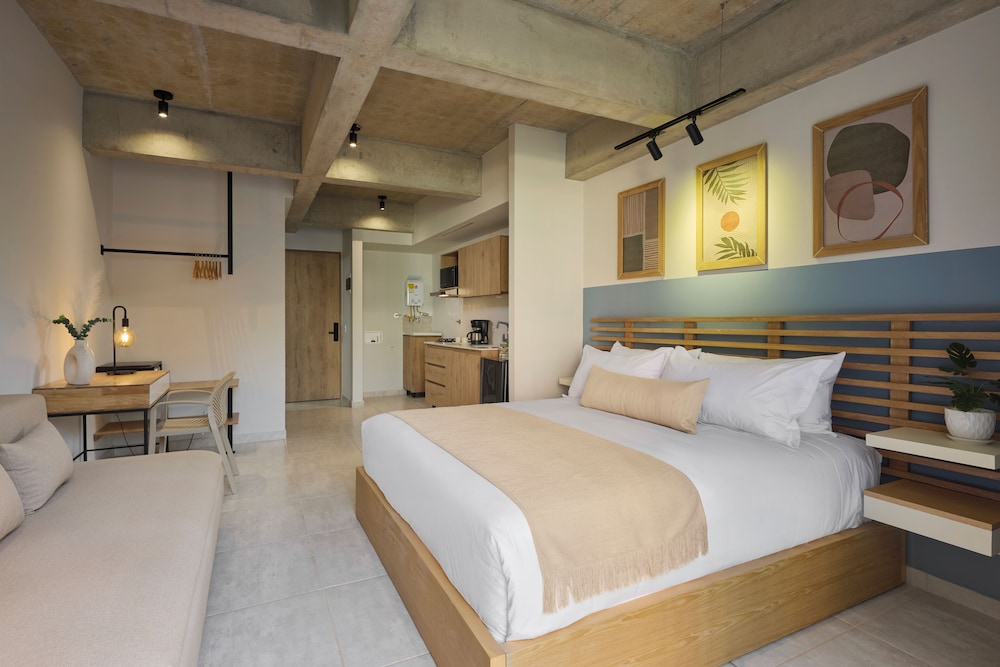 Panoramic Room