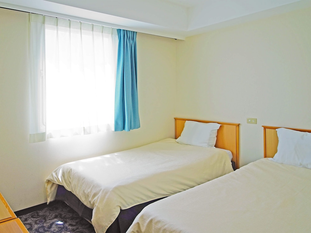 Economy Twin Room, Non Smoking (16-18 sqm) - Photo 4