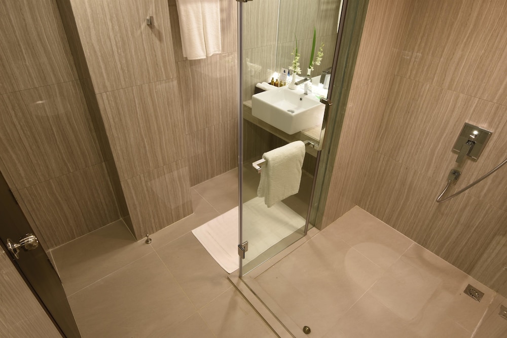 Suite, 1 Double Bed, Non Smoking photo 2