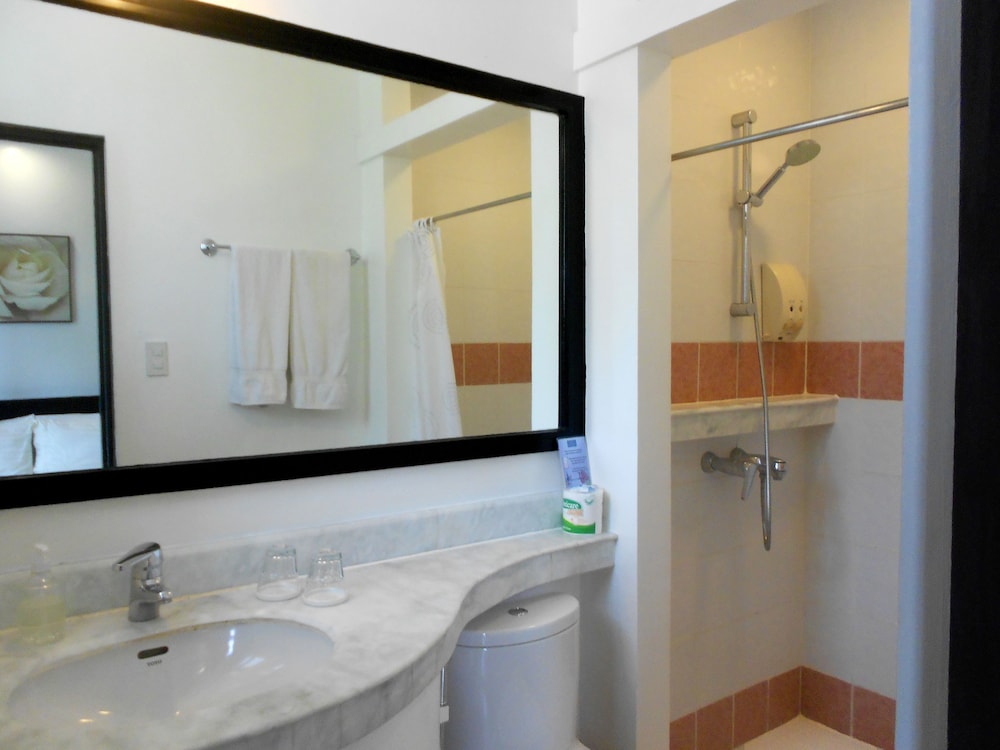 Deluxe Room, 1 Double Bed photo 2