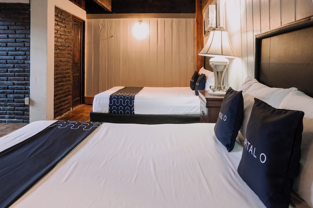 Standard Quadruple Room, 2 Double Beds photo 2