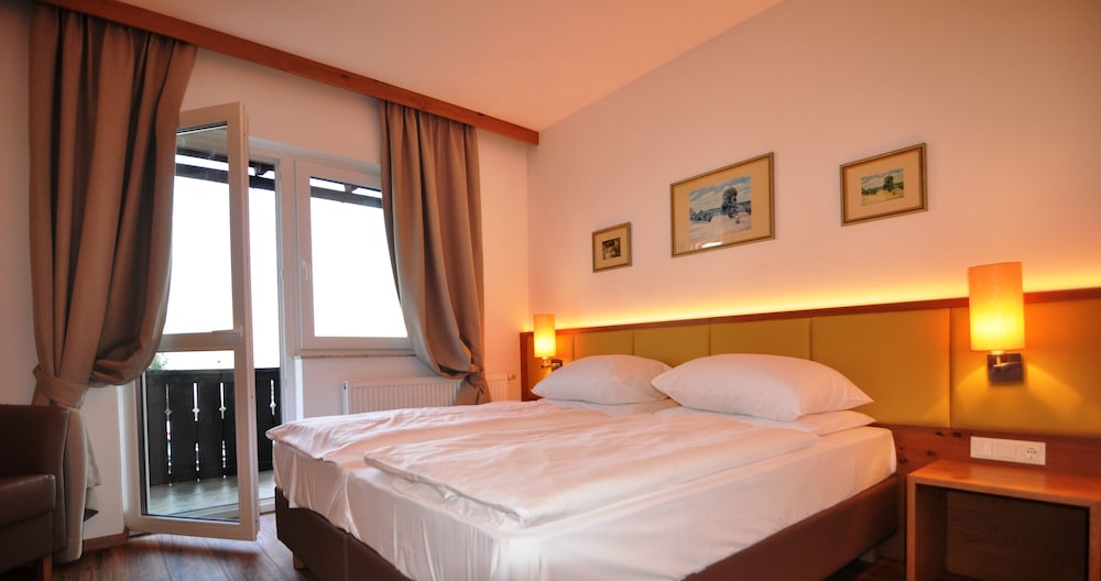 Standard Double Room photo 2