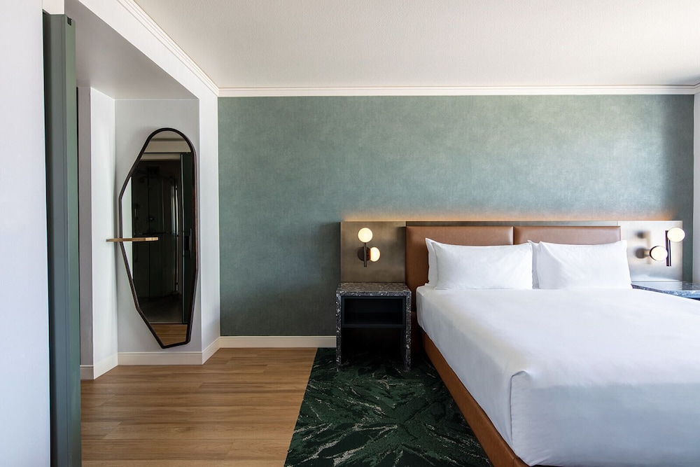 Pinyon Pine Suite