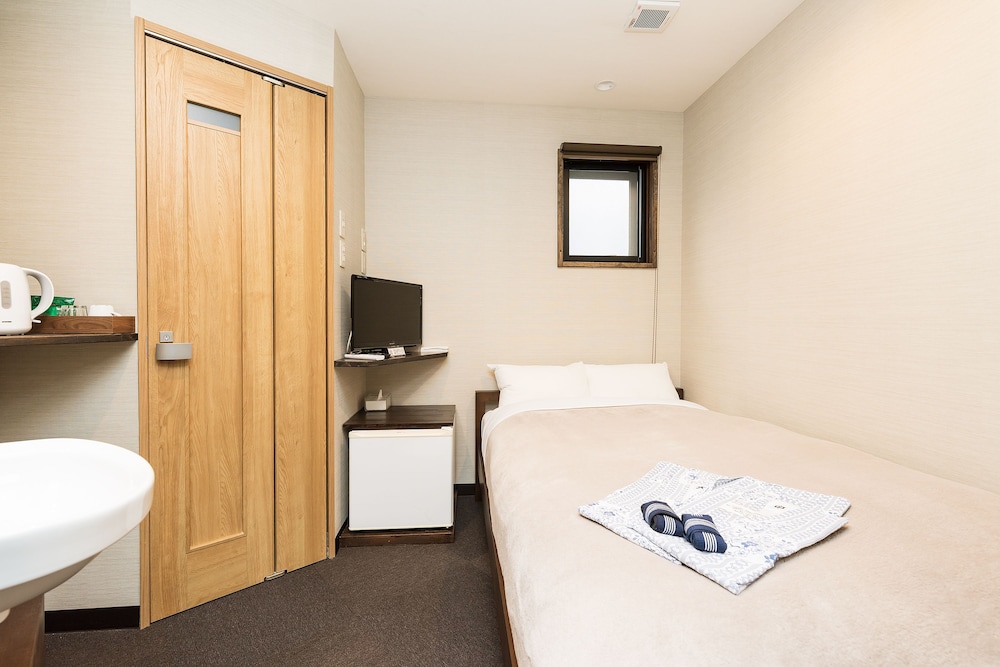 Economy Double Room, Non Smoking photo 2