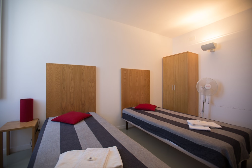Twin Room, Private Bathroom