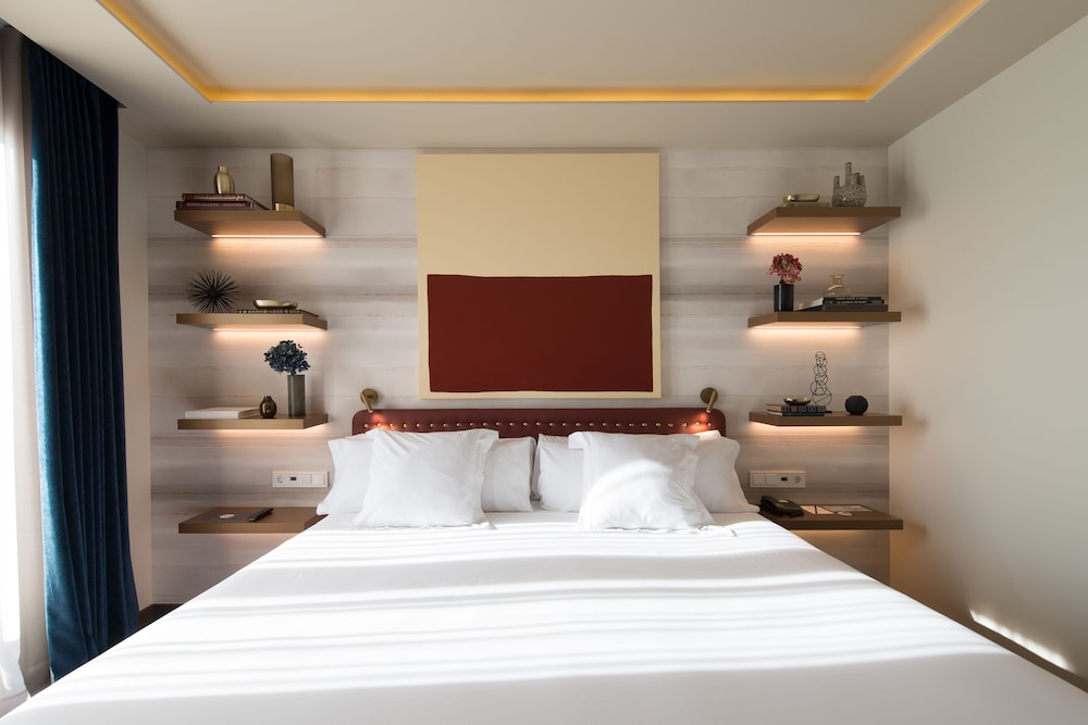 Premium Double Room, City View photo 3