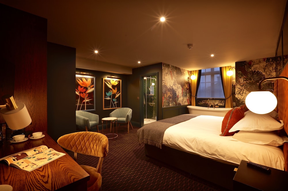 Superior Double or Twin Room, 1 King Bed, Non Smoking photo 2
