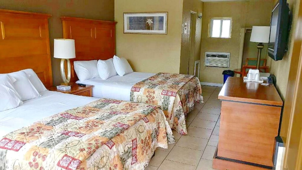 Deluxe Room, 2 Queen Beds