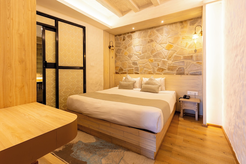 Executive Room - Photo 2