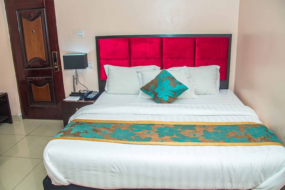 Superior Room, 1 King Bed photo 2